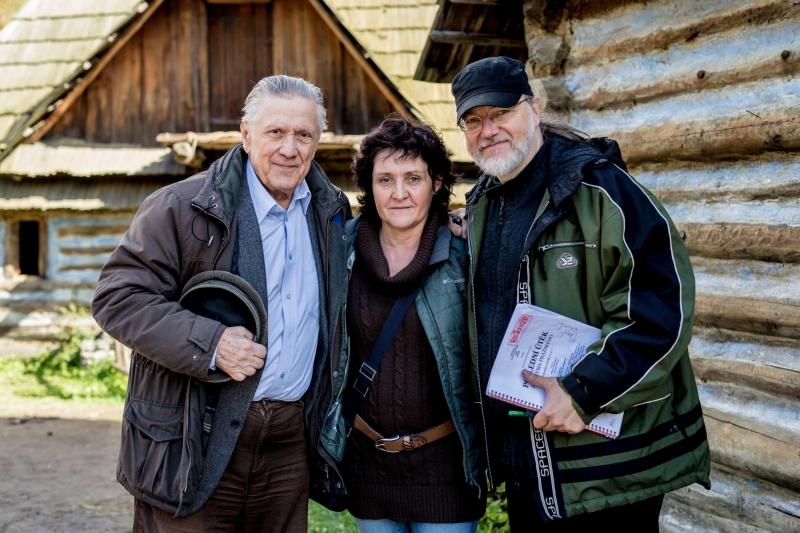 Manželé Iva a Lubomír Hlavsovi společně s Petrem Kostkou