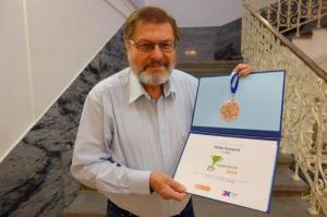 FOTO: sumperk.cz - místostarosta Přichystal převzal cenu
