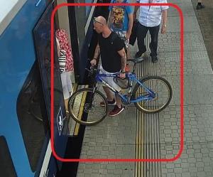 Muž zachycený na fotografii