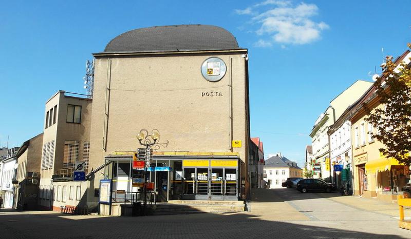 FOTO: Budova hlavní pošty v Šumperku