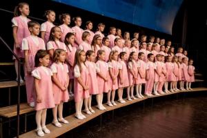 PRVNÍ KONCERT RŮŽOVÝCH DĚTÍ